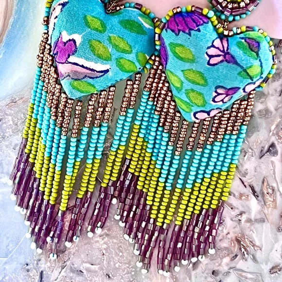 NWT Deepa Gurnani Beaded Heart Fringe Chandeliers - Picture 4 of 15